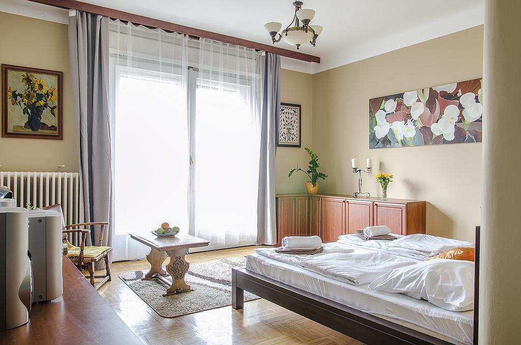 Danube Pest-Side Apartment Budapest Luaran gambar