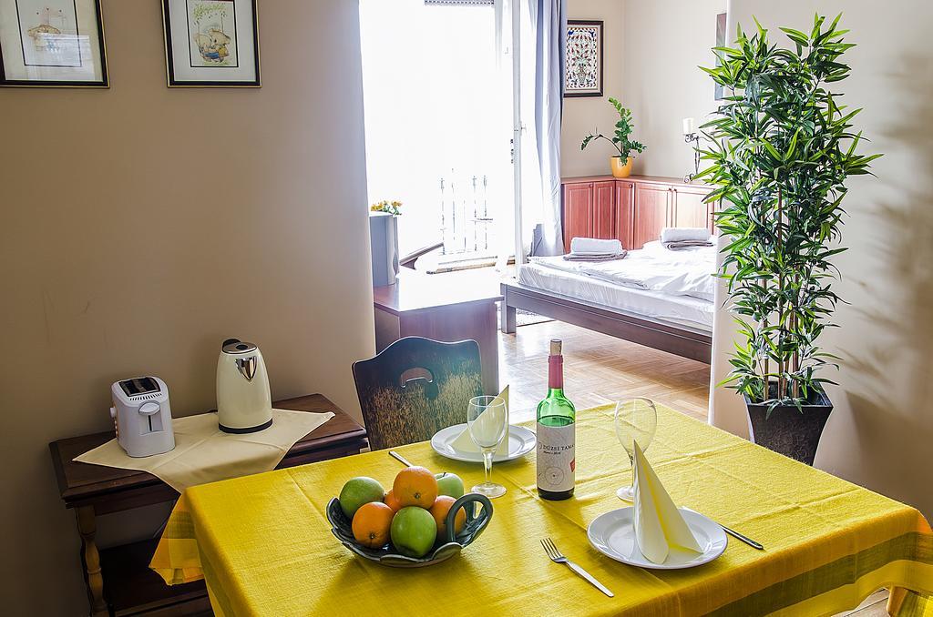 Danube Pest-Side Apartment Budapest Luaran gambar