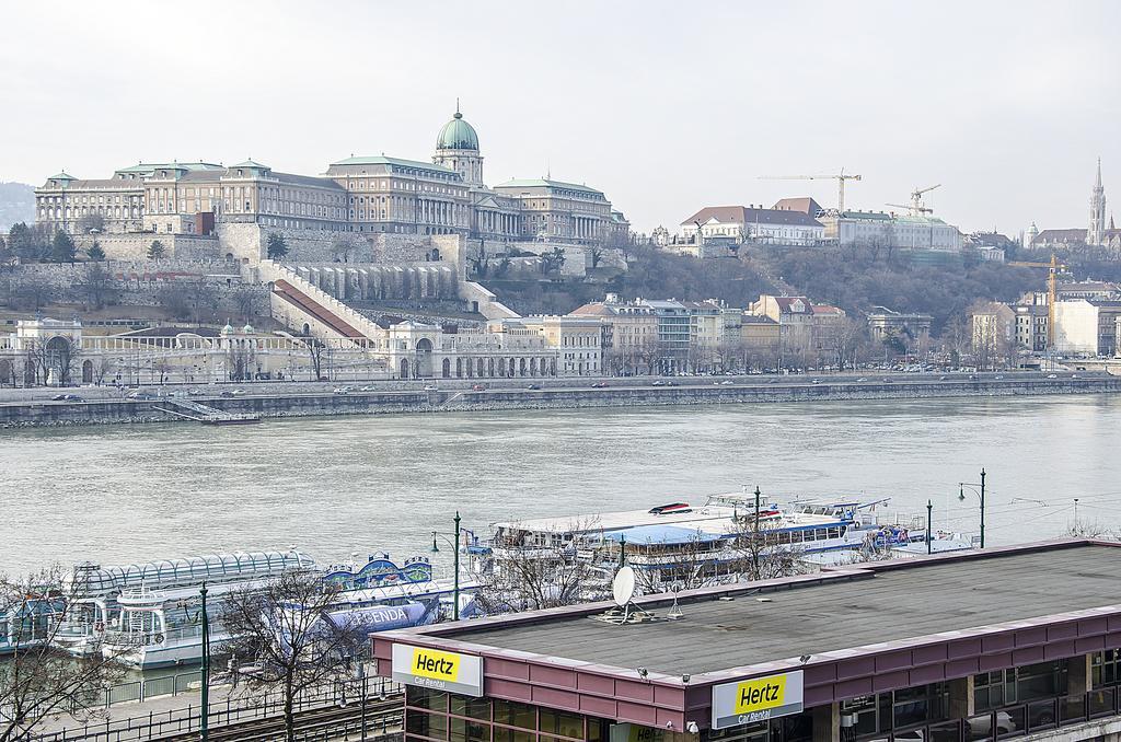Danube Pest-Side Apartment Budapest Luaran gambar
