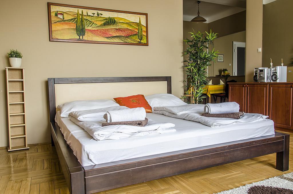 Danube Pest-Side Apartment Budapest Luaran gambar