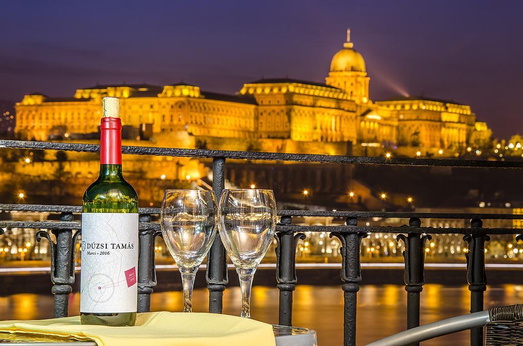 Danube Pest-Side Apartment Budapest Luaran gambar