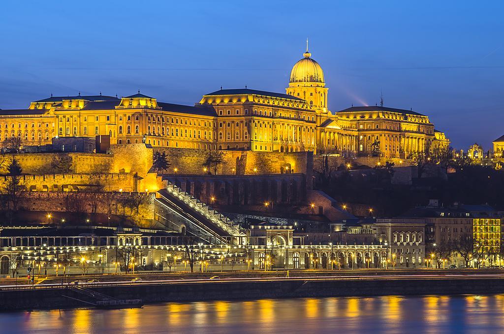 Danube Pest-Side Apartment Budapest Luaran gambar